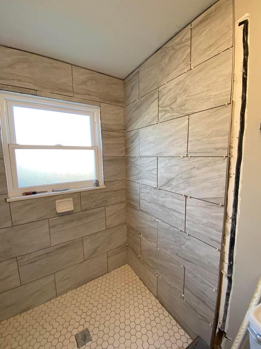 SHOWER TILE